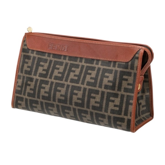 Fendi Handbags - Fendi Clutch